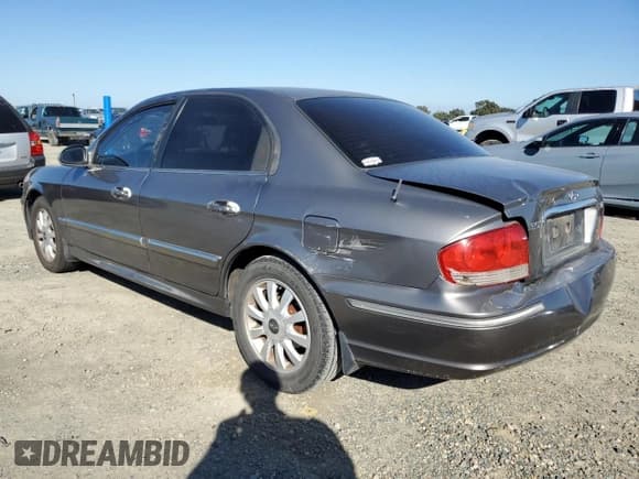 ✅ 2004 Hyundai Sonata GLS • VIN: KMHWF35H34A065347 • Лот: 82628875. Опубликован ранее на Copart с пробегом 117 726 миль. Бесплатный доступ к архиву аукционных продаж из США и подробный отчёт об истории автомобиля на DreamBid. Изображение 2.