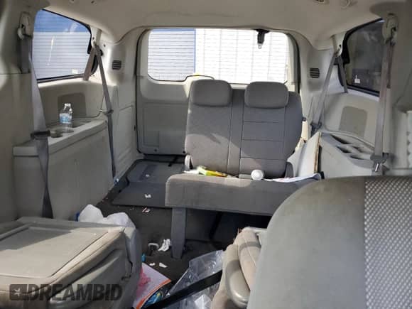 2009 Dodge Grand Caravan SE with VIN 1D8HN44E59B517704, listed as a Copart auction lot 70109925 with 113,322 mi miles and Salvage title. Bid and sale history available at DreamBid. Image 10.