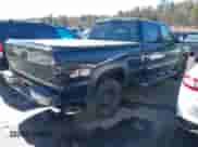 2004 Chevrolet Silverado 2500 LT с VIN 1GCGK23U24F252564, выставлен на аукционе IAAI как лот 41704141 с пробегом 180 699 миль миль и . История ставок и продаж доступна на DreamBid. Изображение 4.
