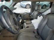 ✅ 2006 Chevrolet Silverado 2500HD LT3 • VIN: 1GCHK23206F101115 • Lot: 68626005. Wystawiony na Copart z przebiegiem Nie podano. Bezpłatny archiwum sprzedaży aukcyjnych z USA i szczegółowy raport historii pojazdu na DreamBid. Zdjęcie 7.