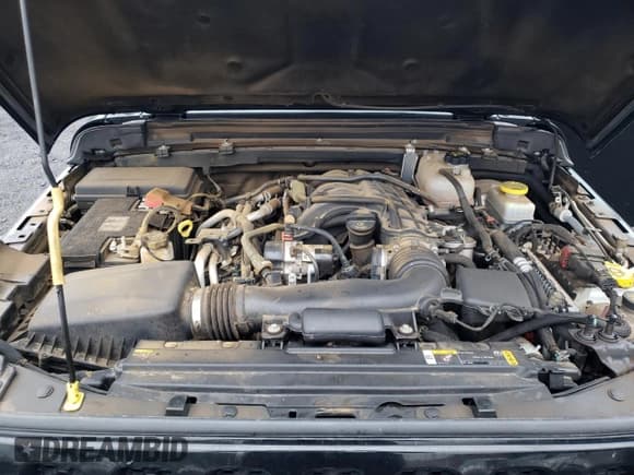 ✅ 2023 Jeep Wrangler Sport • VIN: 1C4HJXDG0PW701225 • Lot: 93782465. Wystawiony na Copart z przebiegiem 57 954 mil. Bezpłatny archiwum sprzedaży aukcyjnych z USA i szczegółowy raport historii pojazdu na DreamBid. Zdjęcie 11.