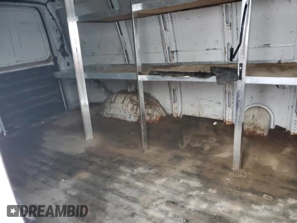 ✅ 2009 Chevrolet Express Cargo • VIN: 1GCGG25C691169214 • Lot: 82757254. Listed on Copart with 290,903 mi. Free auction sales archive from the USA and detailed vehicle history report at DreamBid. Image 11.