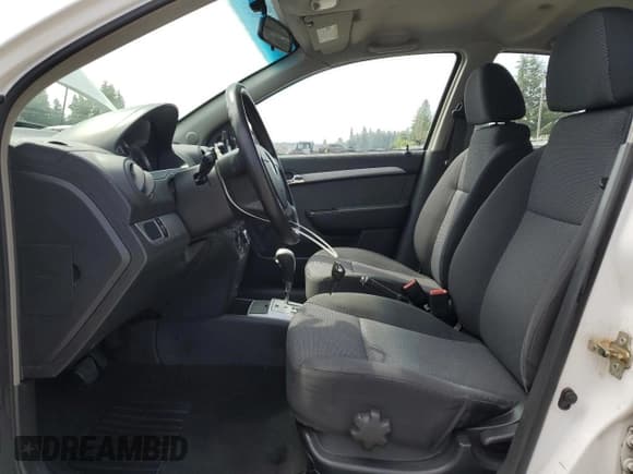 ✅ 2010 Chevrolet Aveo 1LT • VIN: KL1TD5DE7AB127992 • Lot: 62000895. Wystawiony na Copart z przebiegiem 66 769 mil. Bezpłatny archiwum sprzedaży aukcyjnych z USA i szczegółowy raport historii pojazdu na DreamBid. Zdjęcie 7.