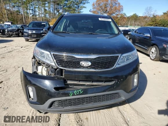 ✅ 2015 Kia Sorento LX • VIN: 5XYKT4A60FG568665 • Лот: 92280965. Опубликован ранее на Copart с пробегом Не указан. Бесплатный доступ к архиву аукционных продаж из США и подробный отчёт об истории автомобиля на DreamBid. Изображение 5.