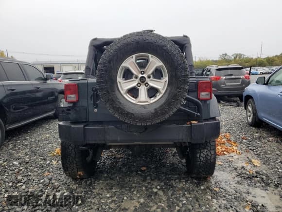 ✅ 2017 Jeep Wrangler Unlimited Sahara • VIN: 1C4BJWEG7HL635225 • Lot: 84765185. Listed on Copart with 93,738 mi. Free auction sales archive from the USA and detailed vehicle history report at DreamBid. Image 6.
