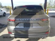 ✅ 2019 Porsche Cayenne • VIN: WP1AA2AY6KDA13055 • Lot: 43519647. Wystawiony na IAAI z przebiegiem 65 244 mil. Bezpłatny archiwum sprzedaży aukcyjnych z USA i szczegółowy raport historii pojazdu na DreamBid. Zdjęcie 17.
