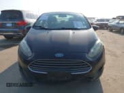 ✅ 2017 Ford Fiesta SE • VIN: 3FADP4BJ6HM135069 • Lot: 43159103. Wystawiony na IAAI z przebiegiem 81 477 mil. Bezpłatny archiwum sprzedaży aukcyjnych z USA i szczegółowy raport historii pojazdu na DreamBid. Zdjęcie 12.