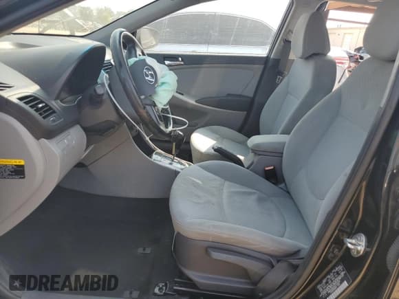 ✅ 2014 Hyundai Accent SE • VIN: KMHCU5AE5EU150187 • Лот: 70756914. Опубликован ранее на Copart с пробегом 164 778 миль. Бесплатный доступ к архиву аукционных продаж из США и подробный отчёт об истории автомобиля на DreamBid. Изображение 7.