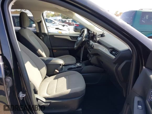 ✅ 2022 Ford Escape SE • VIN: 1FMCU9G65NUA70007 • Lot: 42160232. Listed on IAAI with 39,668 mi. Free auction sales archive from the USA and detailed vehicle history report at DreamBid. Image 5.