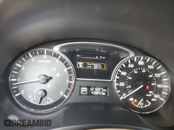 ✅ 2015 Nissan Altima SL • VIN: 1N4AL3AP5FN866478 • Lot: 60232645. Wystawiony na Copart z przebiegiem 121 027 mil. Bezpłatny archiwum sprzedaży aukcyjnych z USA i szczegółowy raport historii pojazdu na DreamBid. Zdjęcie 9.