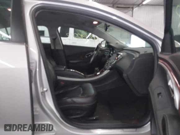 ✅ 2011 Buick LaCrosse CXL • VIN: 1G4GC5EC6BF309778 • Lot: 43192213. Wystawiony na IAAI z przebiegiem 143 109 mil. Bezpłatny archiwum sprzedaży aukcyjnych z USA i szczegółowy raport historii pojazdu na DreamBid. Zdjęcie 5.