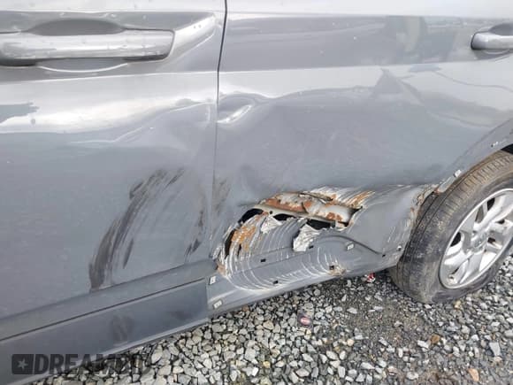 ✅ 2020 Hyundai Venue SEL • VIN: KMHRC8A35LU014510 • Lot: 41778111. Listed on IAAI with 60,495 mi. Free auction sales archive from the USA and detailed vehicle history report at DreamBid. Image 6.