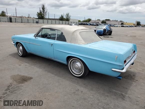 ✅ 1963 Pontiac Lemans • VIN: 263S52546 • Lot: 52530555. Listed on Copart with 19,869 mi. Free auction sales archive from the USA and detailed vehicle history report at DreamBid. Image 2.