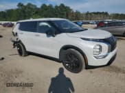 ✅ 2024 Mitsubishi Outlander SE • VIN: JA4J3VA81RZ028390 • Lot: 70462035. Listed on Copart with 17,117 mi. Free auction sales archive from the USA and detailed vehicle history report at DreamBid. Image 4.