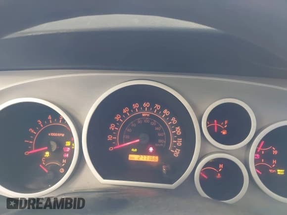 ✅ 2008 Toyota Sequoia SR5 • VIN: 5TDBY64A58S014508 • Лот: 41592166. Опубликован ранее на IAAI с пробегом 277 166 миль. Бесплатный доступ к архиву аукционных продаж из США и подробный отчёт об истории автомобиля на DreamBid. Изображение 7.