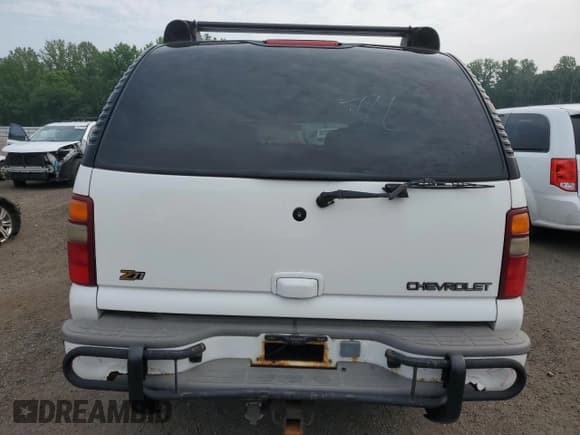 ✅ 2001 Chevrolet Suburban LS • VIN: 3GNFK16T01G279286 • Лот: 58039885. Опубликован ранее на Copart с пробегом 149 499 миль. Бесплатный доступ к архиву аукционных продаж из США и подробный отчёт об истории автомобиля на DreamBid. Изображение 6.