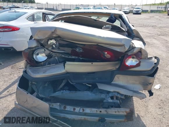 ✅ 2003 Chevrolet Impala • VIN: 2G1WF52EX39254591 • Lot: 42759499. Listed on IAAI with 173,682 mi. Free auction sales archive from the USA and detailed vehicle history report at DreamBid. Image 6.