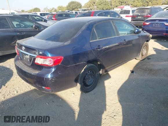 ✅ 2013 Toyota Corolla LE • VIN: 5YFBU4EE6DP079856 • Лот: 43363219. Опубликован ранее на IAAI с пробегом 232 374 миль. Бесплатный доступ к архиву аукционных продаж из США и подробный отчёт об истории автомобиля на DreamBid. Изображение 4.