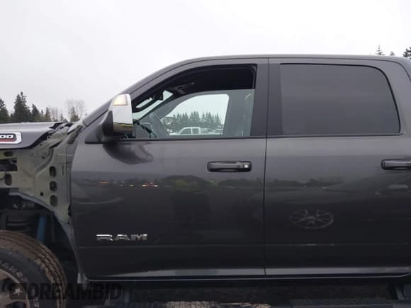 ✅ 2022 Ram 2500 Laramie • VIN: 3C6UR5FLXNG251267 • Lot: 41450941. Listed on IAAI with 21,103 mi. Free auction sales archive from the USA and detailed vehicle history report at DreamBid. Image 15.