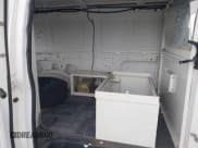 ✅ 1998 Ford Econoline Cargo • VIN: 1FTNE2421WHB62535 • Lot: 42416414. Wystawiony na IAAI z przebiegiem 65 615 mil. Bezpłatny archiwum sprzedaży aukcyjnych z USA i szczegółowy raport historii pojazdu na DreamBid. Zdjęcie 8.