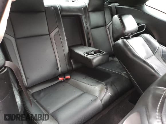 ✅ 2018 Dodge Challenger GT • VIN: 2C3CDZGG1JH341482 • Lot: 43134263. Wystawiony na Copart z przebiegiem Nie podano. Bezpłatny archiwum sprzedaży aukcyjnych z USA i szczegółowy raport historii pojazdu na DreamBid. Zdjęcie 10.