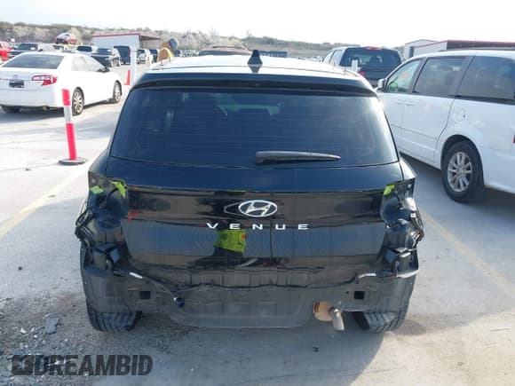 ✅ 2022 Hyundai Venue Limited • VIN: KMHRC8A39NU166115 • Lot: 41535784. Listed on IAAI with 64,442 mi. Free auction sales archive from the USA and detailed vehicle history report at DreamBid. Image 18.