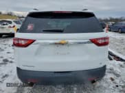 ✅ 2019 Chevrolet Traverse LT Cloth • VIN: 1GNERGKW6KJ302645 • Lot: 95925915. Wystawiony na Copart z przebiegiem 84 341 mil. Bezpłatny archiwum sprzedaży aukcyjnych z USA i szczegółowy raport historii pojazdu na DreamBid. Zdjęcie 6.