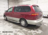 ✅ 1998 Toyota Sienna LE • VIN: 4T3ZF13C4WU062104 • Lot: 43020678. Listed on IAAI with 182,338 mi. Free auction sales archive from the USA and detailed vehicle history report at DreamBid. Image 3.