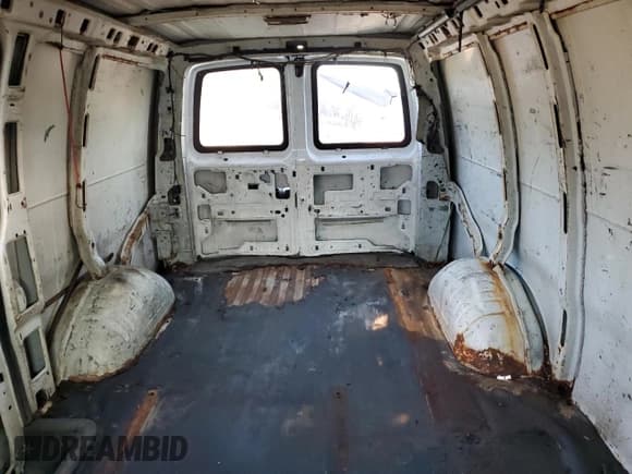 ✅ 2006 Chevrolet Express Cargo • VIN: 1GCGG25VX61220453 • Lot: 72026125. Listed on Copart with 219,173 mi. Free auction sales archive from the USA and detailed vehicle history report at DreamBid. Image 10.