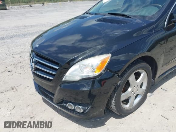 ✅ 2011 Mercedes-Benz R 350 • VIN: 4JGCB6FE4BA116811 • Lot: 42125126. Listed on IAAI with 164,997 mi. Free auction sales archive from the USA and detailed vehicle history report at DreamBid. Image 6.