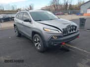 ✅ 2014 Jeep Cherokee Trailhawk • VIN: 1C4PJMBS7EW127804 • Lot: 43568411. Wystawiony na IAAI z przebiegiem 185 120 mil. Bezpłatny archiwum sprzedaży aukcyjnych z USA i szczegółowy raport historii pojazdu na DreamBid. Zdjęcie 1.