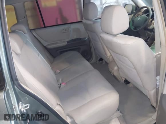 ✅ 2005 Toyota Highlander • VIN: JTEDD21AX50113675 • Lot: 43841872. Wystawiony na IAAI z przebiegiem 211 020 mil. Bezpłatny archiwum sprzedaży aukcyjnych z USA i szczegółowy raport historii pojazdu na DreamBid. Zdjęcie 8.