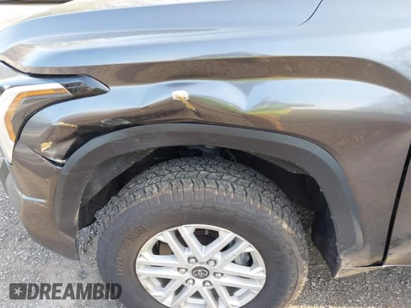 ✅ 2022 Toyota Tundra SR5 • VIN: 5TFLA5AB2NX019252 • Lot: 42112229. Listed on IAAI with 30,245 mi. Free auction sales archive from the USA and detailed vehicle history report at DreamBid. Image 6.