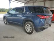 ✅ 2022 Chevrolet Traverse LS • VIN: 1GNERFKW5NJ136360 • Lot: 70977694. Wystawiony na Copart z przebiegiem 50 995 mil. Bezpłatny archiwum sprzedaży aukcyjnych z USA i szczegółowy raport historii pojazdu na DreamBid. Zdjęcie 2.