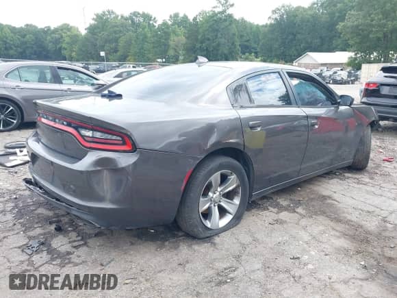 2015 Dodge Charger SXT с VIN 2C3CDXHG3FH824093, выставлен на аукционе IAAI как лот 42965128 с пробегом Не указан миль и . История ставок и продаж доступна на DreamBid. Изображение 4.