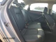 ✅ 2020 Volkswagen Passat SEL • VIN: 1VWCA7A38LC006074 • Lot: 85088445. Wystawiony na Copart z przebiegiem 92 123 mil. Bezpłatny archiwum sprzedaży aukcyjnych z USA i szczegółowy raport historii pojazdu na DreamBid. Zdjęcie 10.