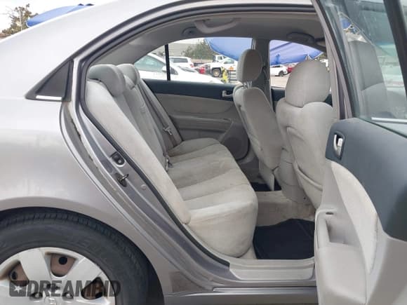 ✅ 2007 Hyundai Sonata GLS • VIN: 5NPET46CX7H233340 • Lot: 43629747. Wystawiony na IAAI z przebiegiem 274 890 mil. Bezpłatny archiwum sprzedaży aukcyjnych z USA i szczegółowy raport historii pojazdu na DreamBid. Zdjęcie 8.