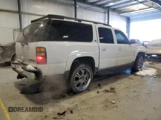 ✅ 2004 Chevrolet Suburban Z71 • VIN: 3GNFK16Z94G310219 • Лот: 45228915. Опубликован ранее на Copart с пробегом 341 057 миль. Бесплатный доступ к архиву аукционных продаж из США и подробный отчёт об истории автомобиля на DreamBid. Изображение 3.