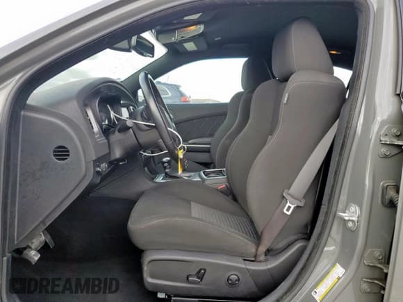 ✅ 2023 Dodge Charger GT • VIN: 2C3CDXHG4PH591682 • Lot: 81616685. Wystawiony na Copart z przebiegiem 32 660 mil. Bezpłatny archiwum sprzedaży aukcyjnych z USA i szczegółowy raport historii pojazdu na DreamBid. Zdjęcie 7.