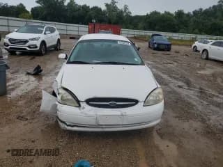 ✅ 2001 Ford Taurus SES • VIN: 1FAFP55U21G209219 • Lot: 68520334. Listed on Copart with 126,325 mi. Free auction sales archive from the USA and detailed vehicle history report at DreamBid. Image 5.