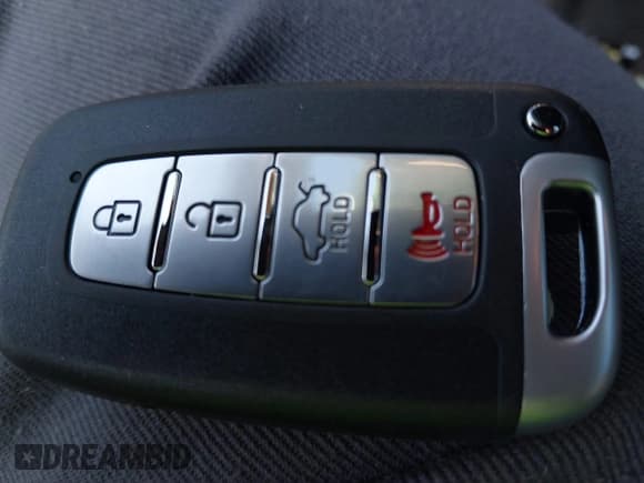 ✅ 2012 Hyundai Sonata Hybrid • VIN: KMHEC4A48CA047308 • Lot: 41702891. Listed on IAAI with 136,400 mi. Free auction sales archive from the USA and detailed vehicle history report at DreamBid. Image 11.