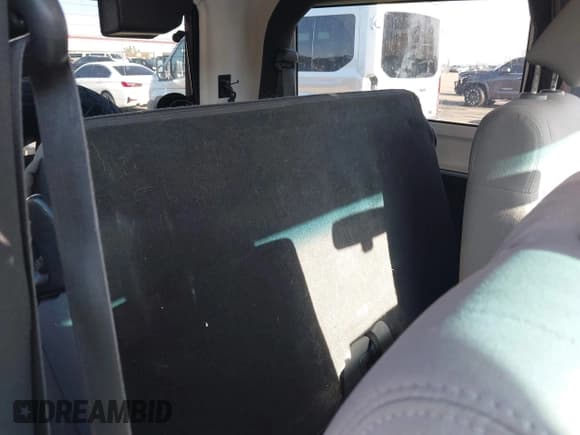 ✅ 2008 Jeep Wrangler Sahara • VIN: 1J4FA54148L540379 • Лот: 43775127. Опубликован ранее на IAAI с пробегом 181 273 миль. Бесплатный доступ к архиву аукционных продаж из США и подробный отчёт об истории автомобиля на DreamBid. Изображение 8.