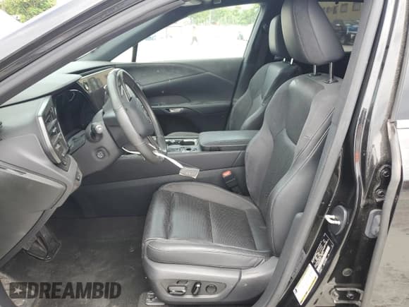 ✅ 2023 Lexus RX 350 • VIN: 2T2BAMBA3PC004378 • Lot: 63559135. Wystawiony na Copart z przebiegiem 18 609 mil. Bezpłatny archiwum sprzedaży aukcyjnych z USA i szczegółowy raport historii pojazdu na DreamBid. Zdjęcie 7.