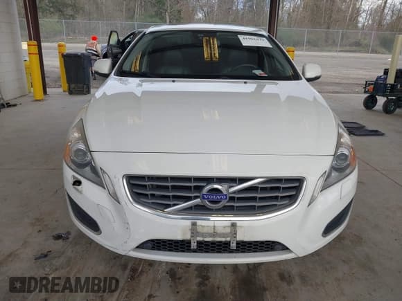 ✅ 2013 Volvo S60 T6 R-Design Platinum • VIN: YV1902FH2D1218127 • Lot: 41901029. Listed on IAAI with 97,741 mi. Free auction sales archive from the USA and detailed vehicle history report at DreamBid. Image 12.