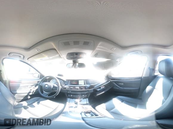 ✅ 2015 BMW 5 Series 528i • VIN: WBA5A5C56FD522539 • Lot: 43286456. Wystawiony na IAAI z przebiegiem 98 564 mil. Bezpłatny archiwum sprzedaży aukcyjnych z USA i szczegółowy raport historii pojazdu na DreamBid. Zdjęcie 18.