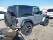 ✅ 2021 Jeep Wrangler Islander • VIN: 1C4GJXAN8MW601514 • Lot: 43403702. Wystawiony na IAAI z przebiegiem 41 567 mil. Bezpłatny archiwum sprzedaży aukcyjnych z USA i szczegółowy raport historii pojazdu na DreamBid. Zdjęcie 4.