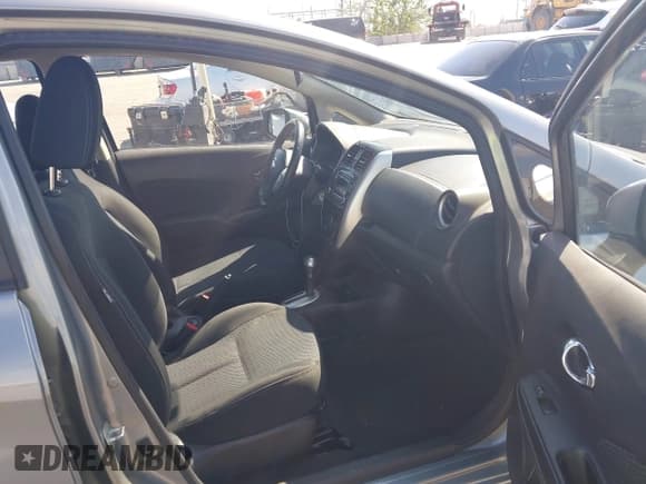 ✅ 2015 Nissan Note S • VIN: 3N1CE2CP8FL359078 • Lot: 43216612. Listed on IAAI with 68,720 mi. Free auction sales archive from the USA and detailed vehicle history report at DreamBid. Image 5.