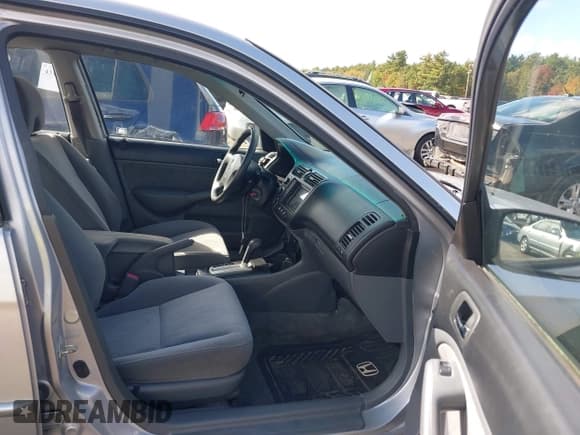 ✅ 2003 Honda Civic EX • VIN: 2HGES26773H553276 • Lot: 43312779. Listed on IAAI with 174,848 mi. Free auction sales archive from the USA and detailed vehicle history report at DreamBid. Image 5.