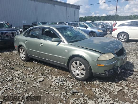 ✅ 2002 Volkswagen Passat GLX • VIN: WVWTH63B22P118938 • Lot: 64662765. Listed on Copart with 76,850 mi. Free auction sales archive from the USA and detailed vehicle history report at DreamBid. Image 4.