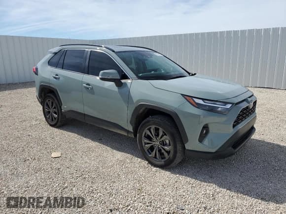 ✅ 2023 Toyota RAV4 Hybrid XLE Premium • VIN: 4T3B6RFV0PU134771 • Lot: 92258565. Wystawiony na Copart z przebiegiem 11 322 mil. Bezpłatny archiwum sprzedaży aukcyjnych z USA i szczegółowy raport historii pojazdu na DreamBid. Zdjęcie 4.